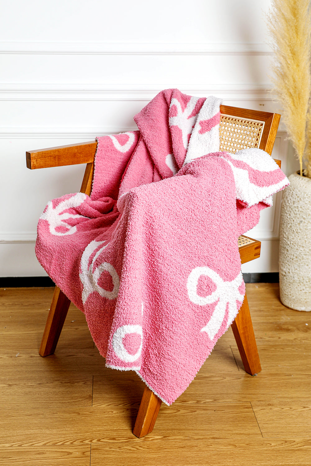 Pink 127*152cm Bow Printed Cozy Soft Throw Blanket